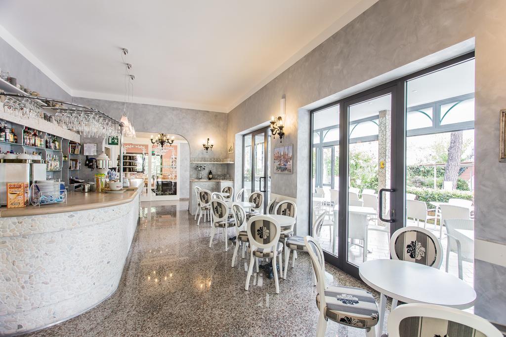 Hotel Giamaika Cesenatico Kültér fotó