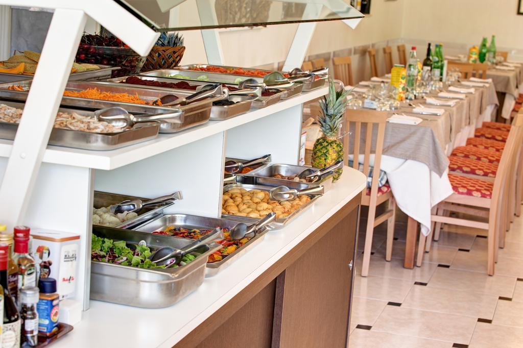 Hotel Giamaika Cesenatico Kültér fotó